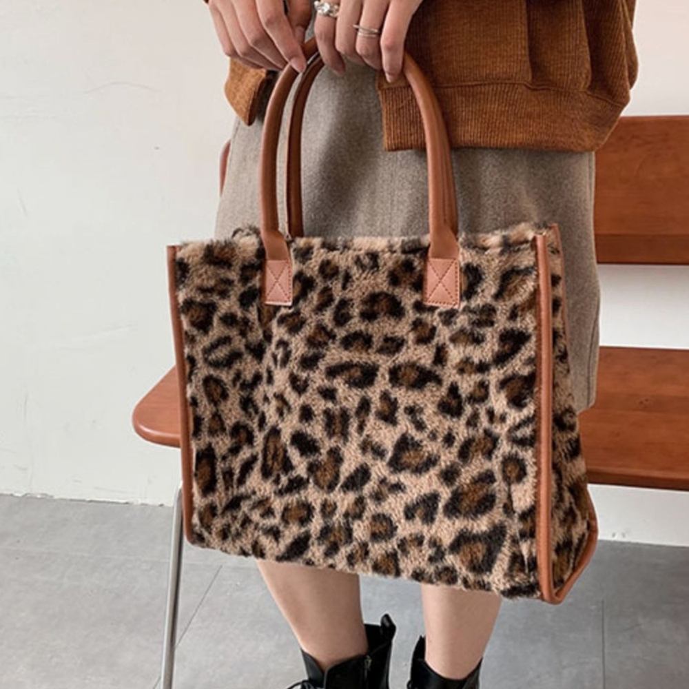 Leopard Print Tote Bag - Picture 5 of 8